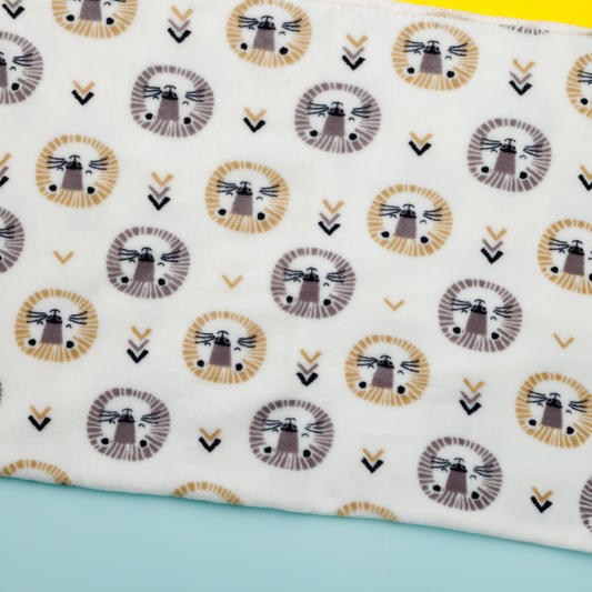 Silver One Kids Plush Lion & Blanket 2 Pc Gift Set