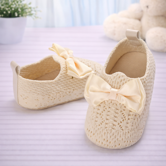 Baby Girl Crochet Shoes, Soft Cotton Ballet Flats with Bow, Cream, Infant